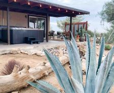 United States California Yucca Valley vacation rental compare prices direct by owner 26581351