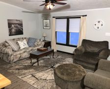 United States Michigan Interlochen vacation rental compare prices direct by owner 11590421