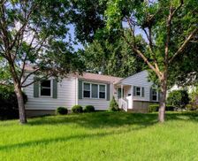 United States Kansas Overland Park vacation rental compare prices direct by owner 828684