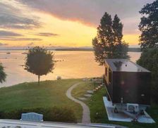 United States New York Plattsburgh vacation rental compare prices direct by owner 29663037