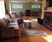 United States Massachusetts Medford vacation rental compare prices direct by owner 297192
