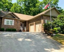 United States Tennessee Loudon vacation rental compare prices direct by owner 617633
