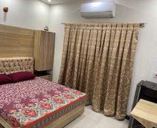 Pakistan Punjab Lahore vacation rental compare prices direct by owner 7997694