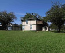 United States Texas Pottsboro vacation rental compare prices direct by owner 9662947
