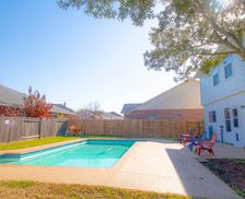 United States Texas Sugar Land vacation rental compare prices direct by owner 2550122