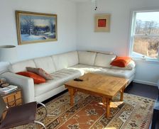 United States New York Shirley vacation rental compare prices direct by owner 621397