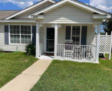 United States Florida Pensacola vacation rental compare prices direct by owner 9684417