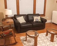 United States Illinois Oak Park vacation rental compare prices direct by owner 469064