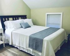 United States Rhode Island North Providence vacation rental compare prices direct by owner 1093128