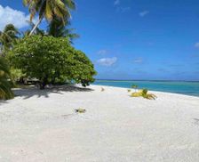 French Polynesia The Tuamotu and Gambier Islands Tikehau vacation rental compare prices direct by owner 10711049