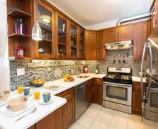 United States New York Queens vacation rental compare prices direct by owner 608683