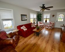 United States Wisconsin Oconomowoc vacation rental compare prices direct by owner 25454247