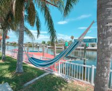 United States Florida Hernando Beach vacation rental compare prices direct by owner 11409584