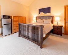 United States Wisconsin Brookfield vacation rental compare prices direct by owner 23958119