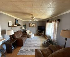 United States Kansas Hesston vacation rental compare prices direct by owner 1753196