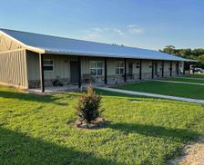 United States Texas Tyler vacation rental compare prices direct by owner 11615034