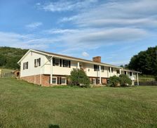 United States Pennsylvania Roulette vacation rental compare prices direct by owner 24212682