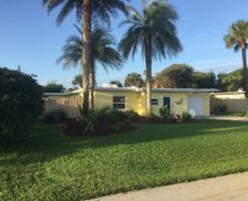 United States Florida Cocoa Beach vacation rental compare prices direct by owner 2295361