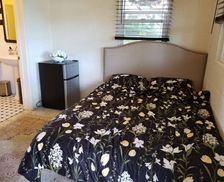United States Hawaii Honolulu vacation rental compare prices direct by owner 86019