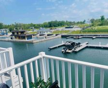 United States New York Alexandria Bay vacation rental compare prices direct by owner 2859353