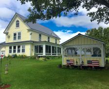 United States New York Maine vacation rental compare prices direct by owner 1334327