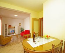 Croatia Splitsko-dalmatinska županija Podstrana vacation rental compare prices direct by owner 6343398