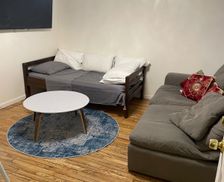 United States New York Queens vacation rental compare prices direct by owner 25871953