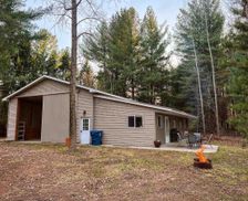 United States Michigan Linwood vacation rental compare prices direct by owner 27363457
