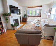 United States New York Syracuse vacation rental compare prices direct by owner 29735205