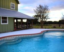 United States Texas Dripping Springs vacation rental compare prices direct by owner 1134737