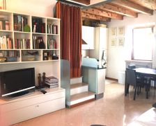 Italy Veneto Costermano vacation rental compare prices direct by owner 11625754