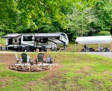 United States North Carolina Franklin vacation rental compare prices direct by owner 2649946