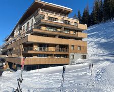 France Auvergne-Rhône-Alpes Bourg-Saint-Maurice vacation rental compare prices direct by owner 7555977