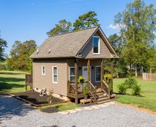 United States North Carolina Hickory vacation rental compare prices direct by owner 1196552