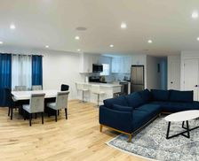 United States New York Queens vacation rental compare prices direct by owner 28040166