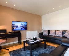 United Kingdom Wales Cardiff vacation rental compare prices direct by owner 4539209