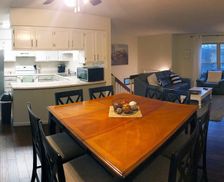 United States Missouri Columbia vacation rental compare prices direct by owner 394937