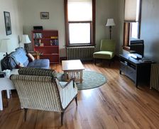 United States New York Port Henry vacation rental compare prices direct by owner 1298367