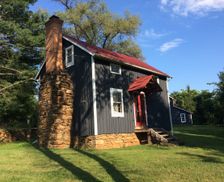 United States Virginia Stanardsville vacation rental compare prices direct by owner 1308009