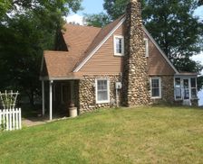 United States Michigan Caledonia vacation rental compare prices direct by owner 484955