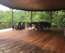 United States New York Keene Valley vacation rental compare prices direct by owner 376183