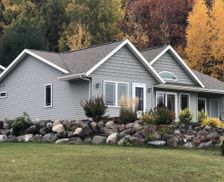 United States Wisconsin Bayfield vacation rental compare prices direct by owner 2857946