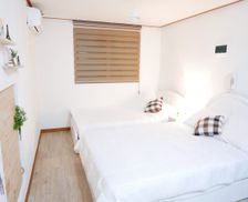 South Korea Seoul Yeonnam-dong, Mapo-gu vacation rental compare prices direct by owner 8967259