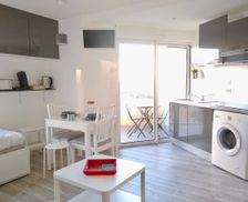 France Nouvelle-Aquitaine Hendaye vacation rental compare prices direct by owner 7116183