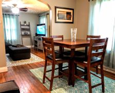 United States Indiana Evansville vacation rental compare prices direct by owner 33215802