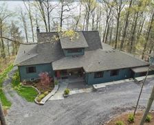United States New York Trumansburg vacation rental compare prices direct by owner 1184077