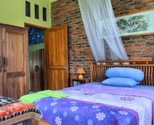 Indonesia West Java Bogor vacation rental compare prices direct by owner 9548556