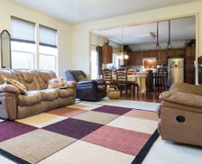 United States Michigan Ypsilanti vacation rental compare prices direct by owner 2351367
