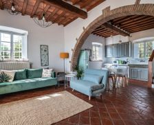 Italy Toscana Capannori vacation rental compare prices direct by owner 6498059