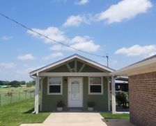 United States Texas Van Alstyne vacation rental compare prices direct by owner 698015